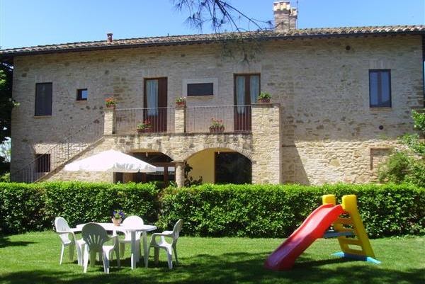 Agriturismo il Podere di Petrignano di Assisi — Alloggio a Perugia, Perugia