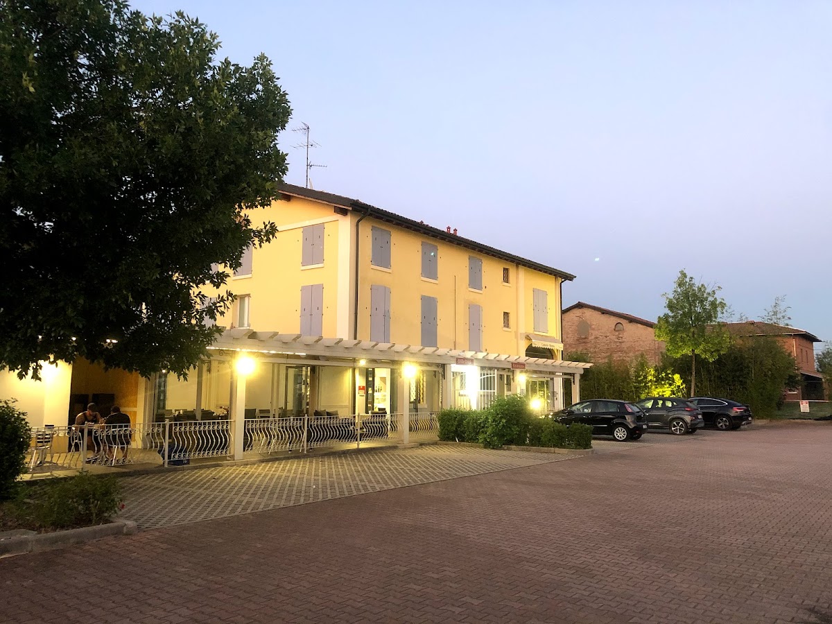 IL Borgo CAMERE — Alloggio a Modena, Modena
