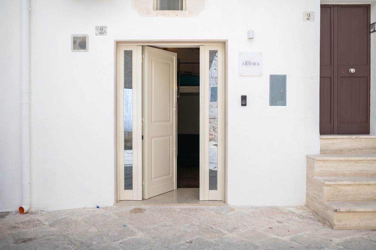 B&B Aroma Luxury - Suite Piscina idromassaggio — Alloggio a Ostuni, Brindisi