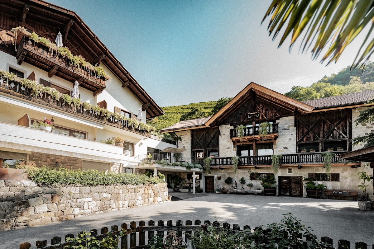 Urlaub auf dem Bauernhof - Agriturismo - Backsteinerhof — Alloggio a Merano, Bolzano