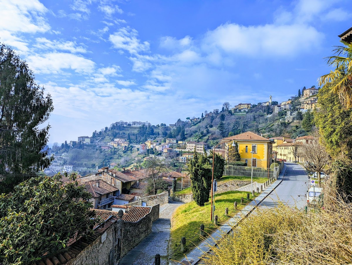 Le Funi Hotel — Alloggio a Bergamo, Bergamo