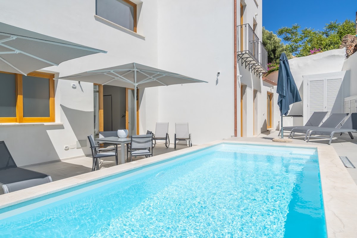 Nuova -Luxury Rooms & Apartment- — Alloggio a Olbia, Sassari