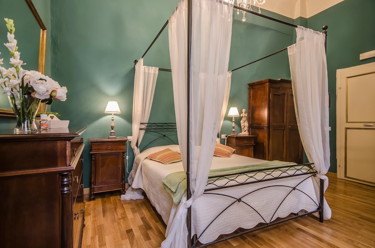 Bed & Breakfast La Boheme — Alloggio a Lucca, Lucca