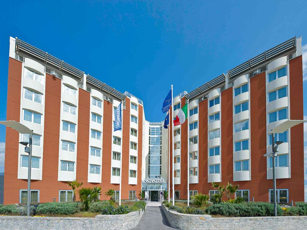 Hotel Novotel Salerno Est Arechi — Alloggio a Salerno, Salerno