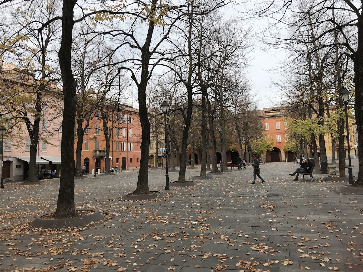 Piazza Antonio Fontanesi