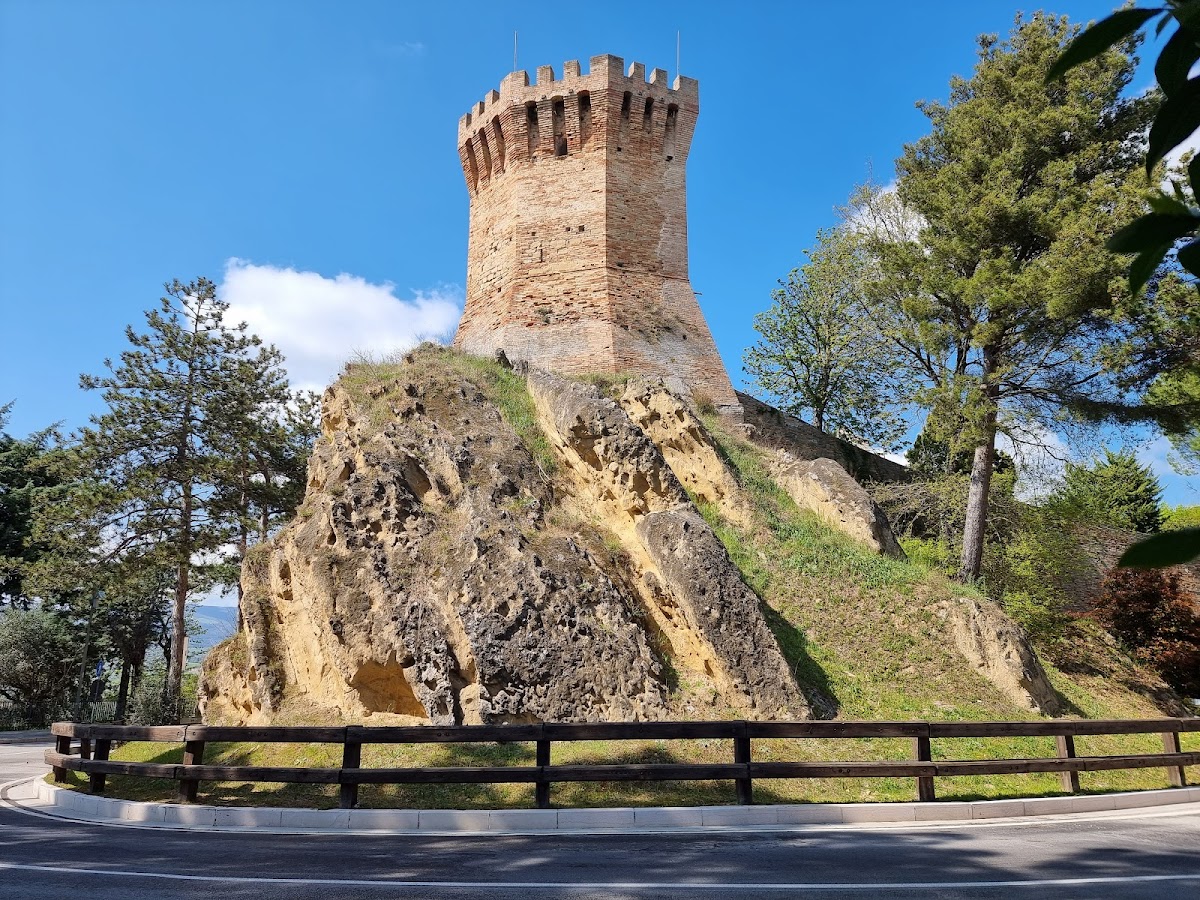 Torre dell'Onglavina — Punto di interesse a Civitanova Marche, Macerata
