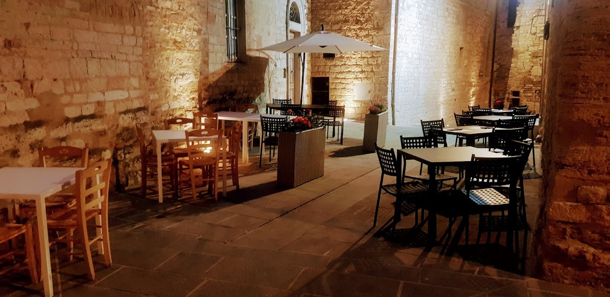 Pinseria Hamburgheria Torre Degli Sciri Perugia — Punto di interesse a Perugia, Perugia