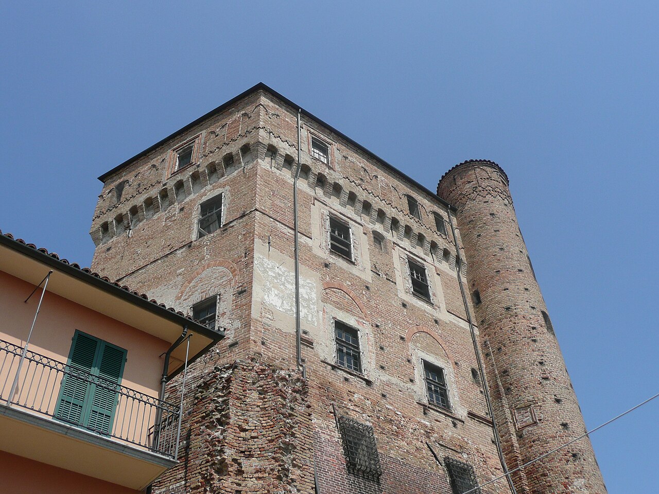 Torre Campanaria medioevale di Roddi