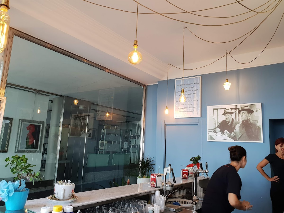 Caffè Napoli — Punto di interesse a Reggio Calabria, Reggio Calabria