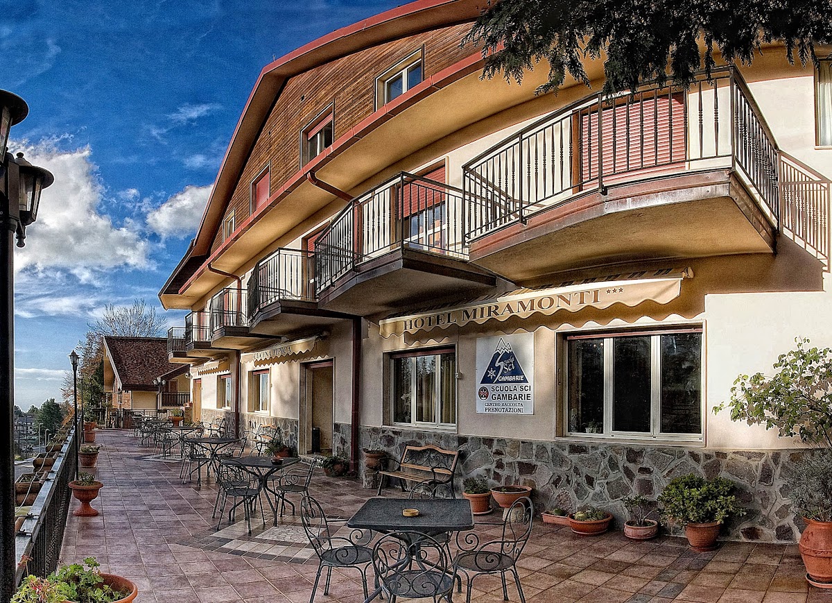 Hotel Miramonti — Punto di interesse a Scilla, Reggio Calabria