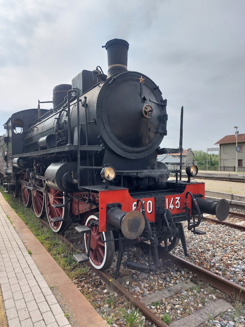 Ex stazione ferroviaria di Varallo Sesia — Punto di interesse a Varallo, Vercelli