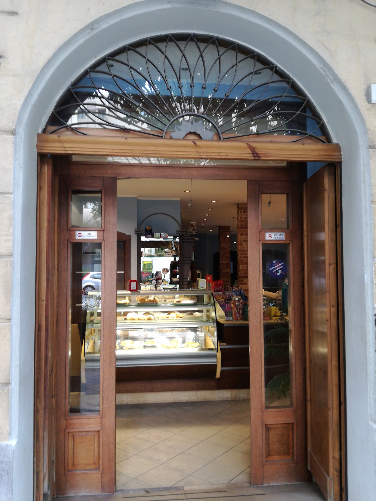 Bar Nuova Firenze S.A.S Di Farci Giuseppe E Efisio — Punto di interesse a Cagliari, Cagliari