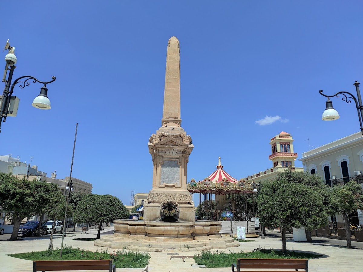 Monumento ai Caduti — Punto di interesse a Gallipoli, Lecce