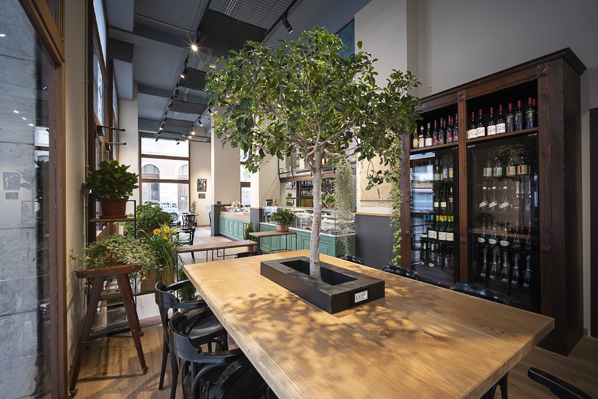 Fava's Bar e Cucina — Punto di interesse a Palermo, Palermo