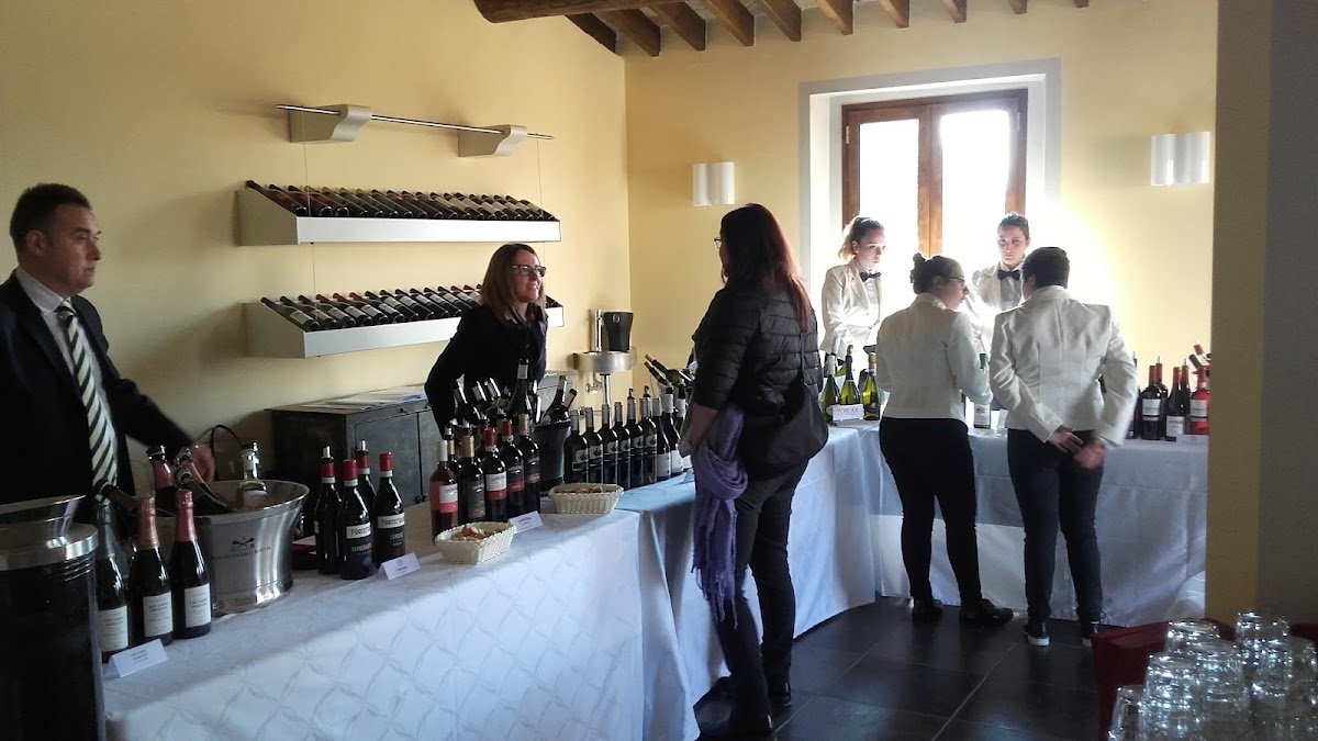 Cantina Orlandi Contucci Ponno — Punto di interesse a Pescara, Pescara