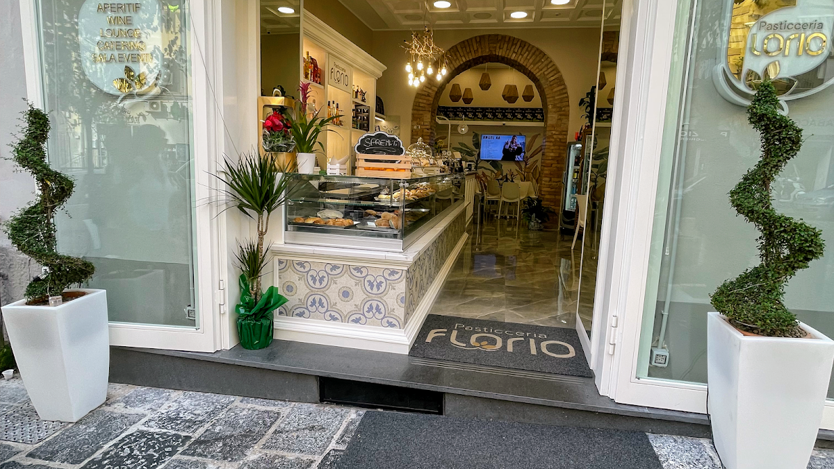 Pasticceria Caffetteria Florio — Punto di interesse a Napoli, Napoli