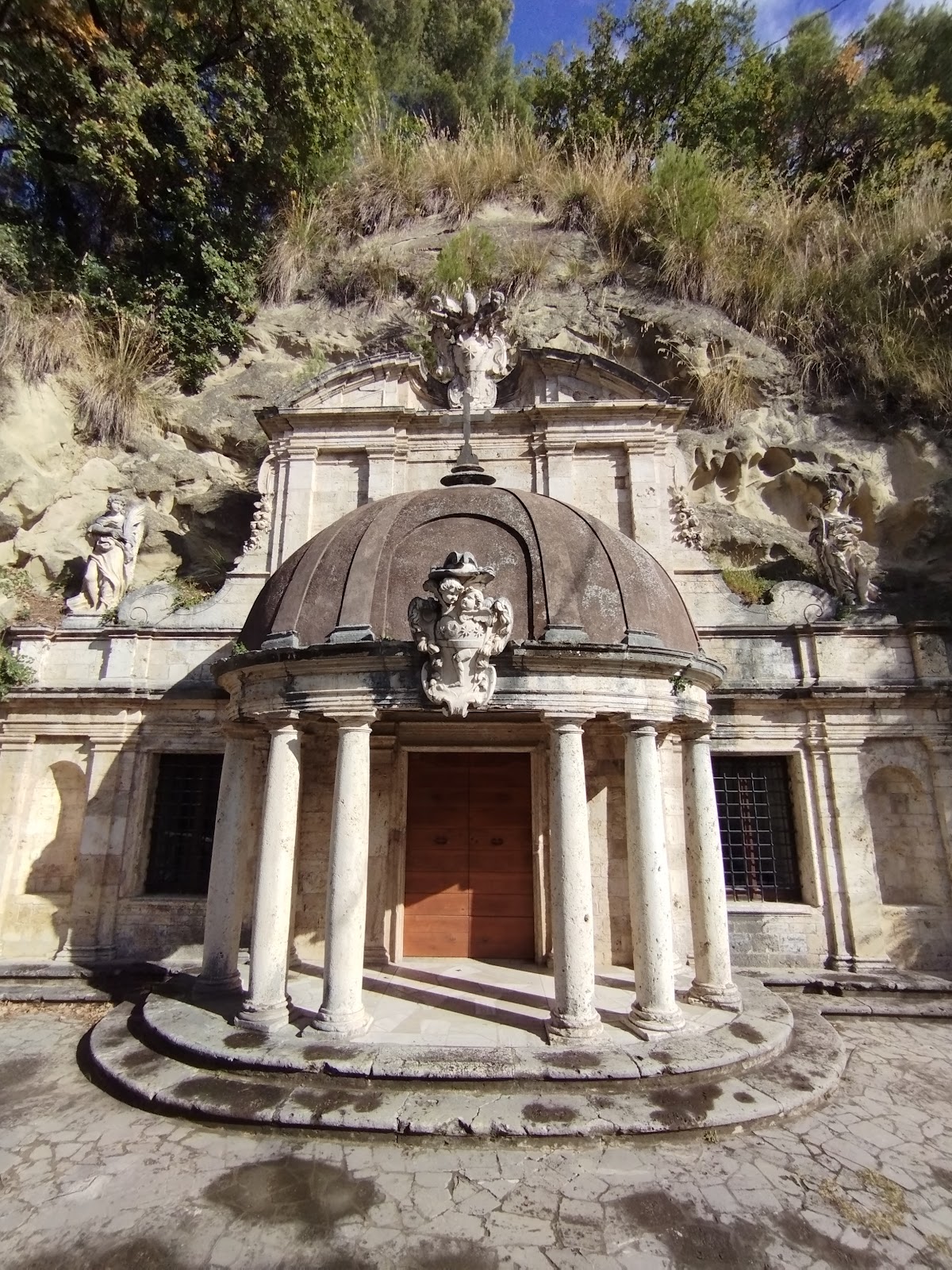 Tempietto di Sant'Emidio alle Grotte — Punto di interesse a Ascoli Piceno, Ascoli Piceno