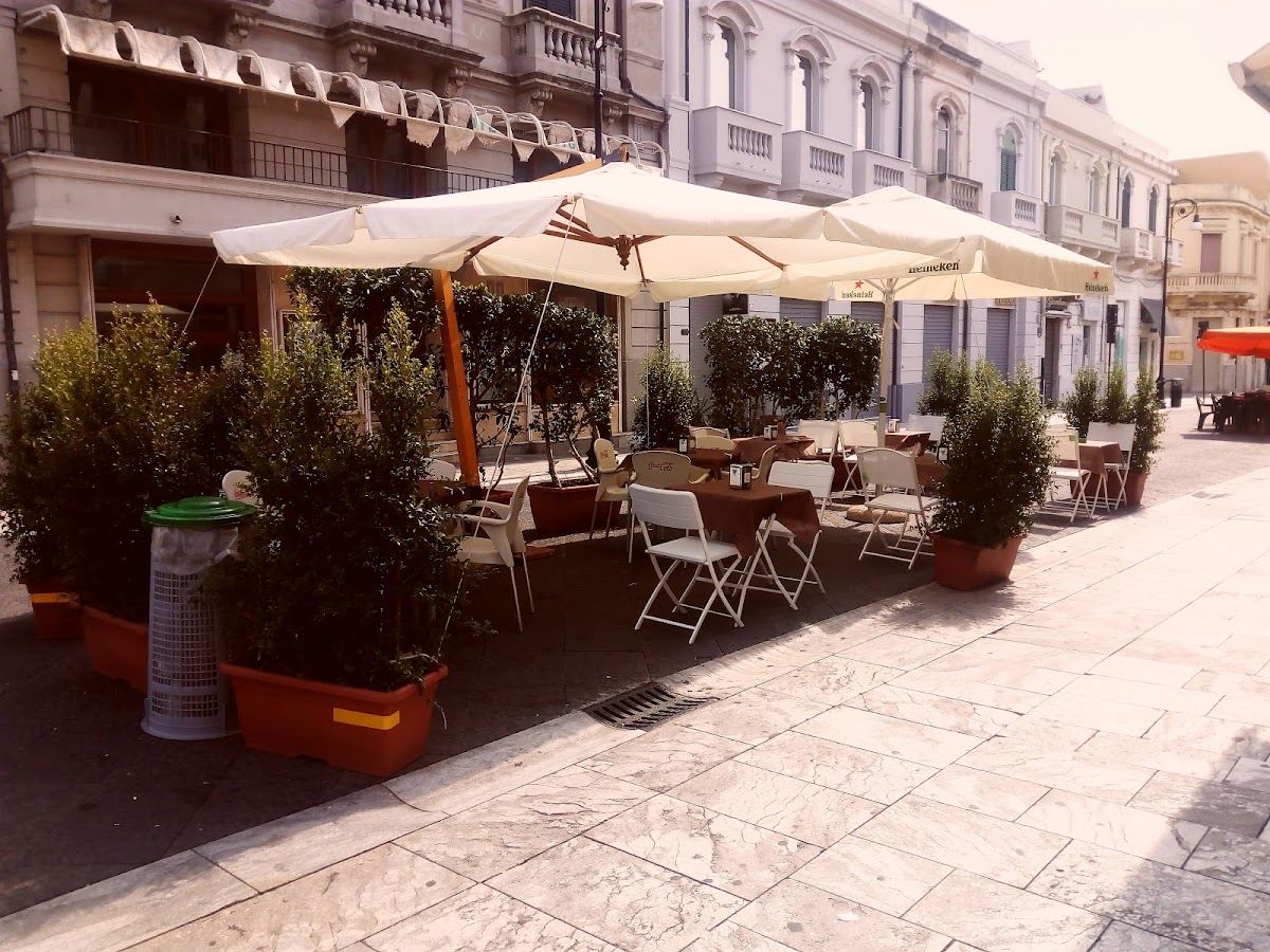 Bar De Stefano Di Francesco De Stefano E C. Sas — Punto di interesse a Reggio Calabria, Reggio Calabria