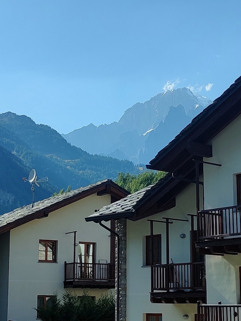 Villaggio Delle Alpi — Alloggio a Courmayeur, Piedmont