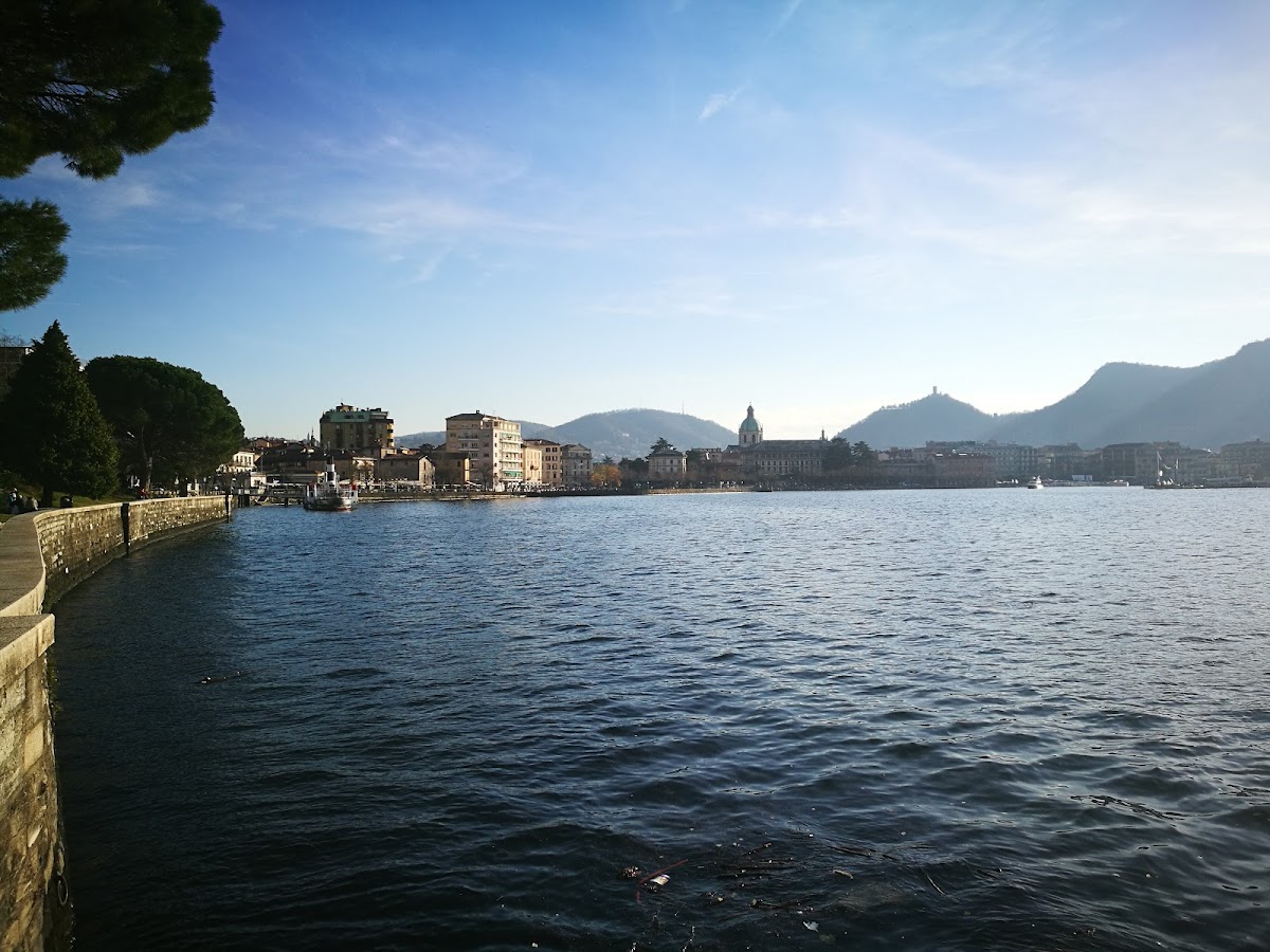 Lungolago Viale Geno — Punto di interesse a Como, Como