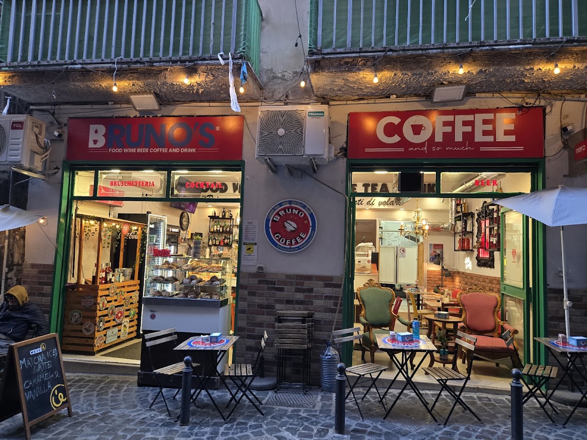 Bruno's Food Drink & Coffee — Punto di interesse a Napoli, Napoli