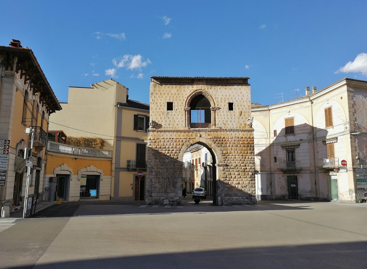 Porta Napoli — Punto di interesse a Sulmona, L'Aquila