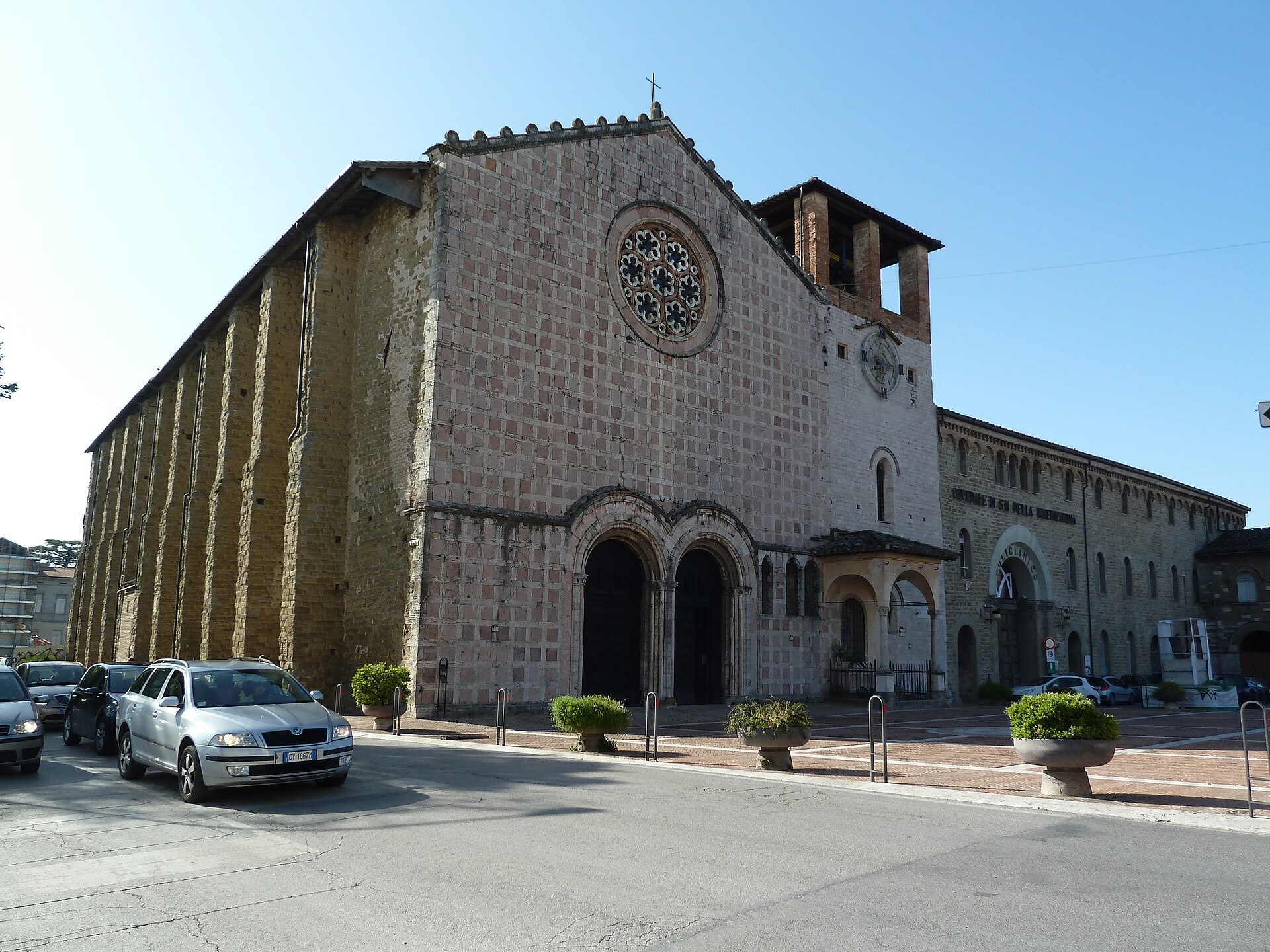 Chiesa di Santa Maria di Monteluce — Punto di interesse a Perugia, Perugia