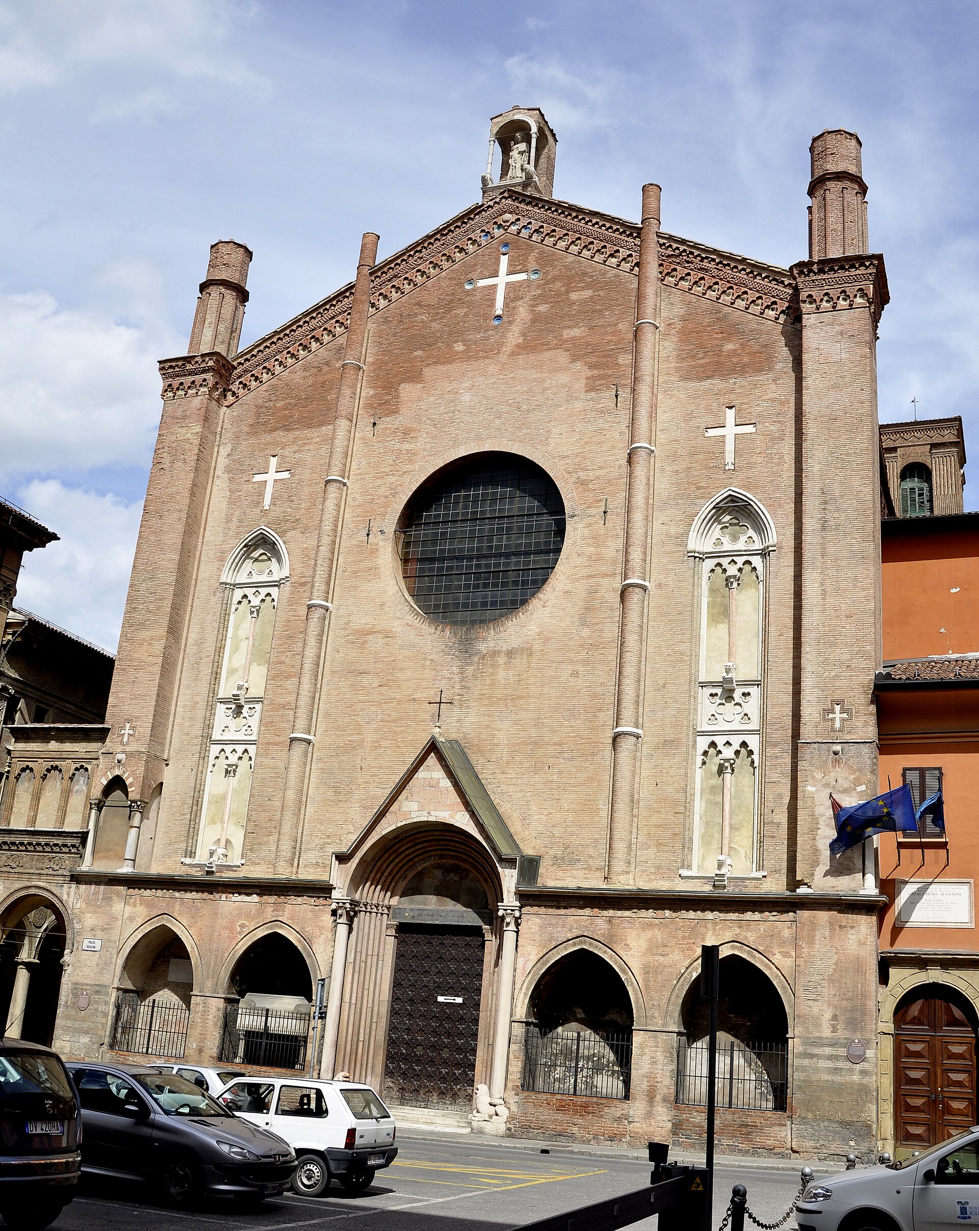 Chiesa di San Giacomo Maggiore — Punto di interesse a Bologna, Bologna