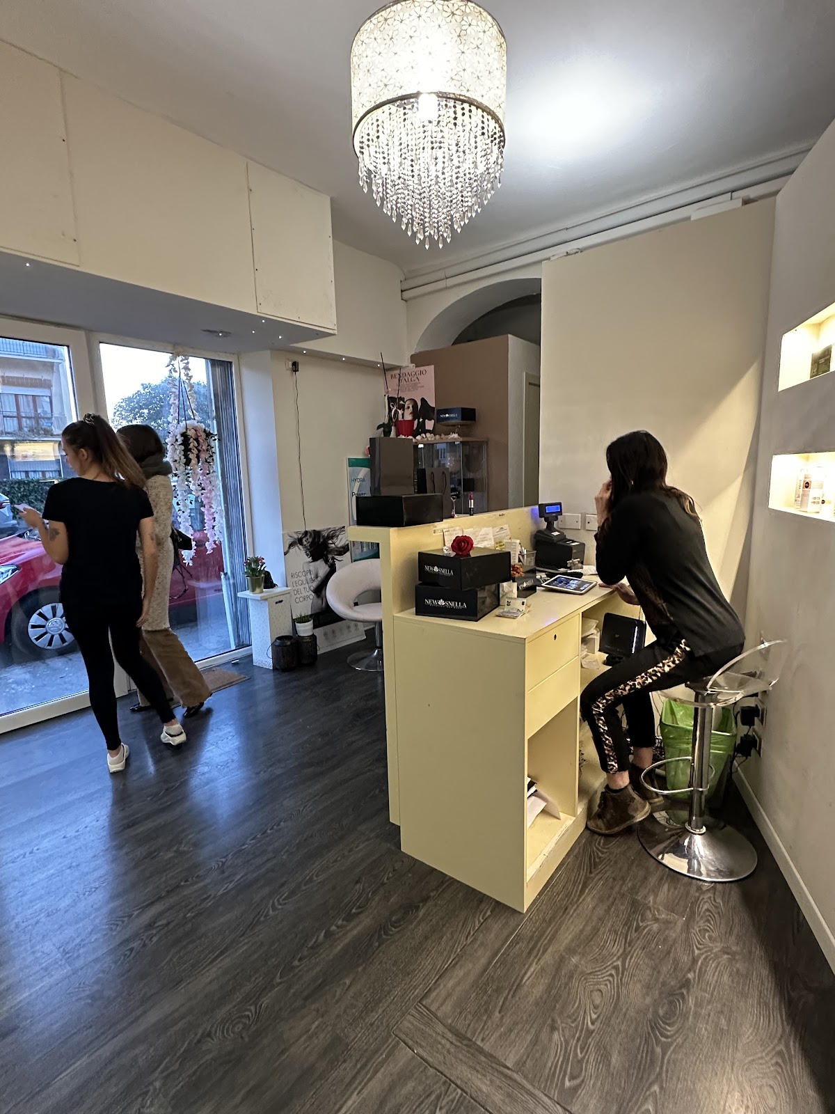 New Snella - Estetica Ringiovanimento viso modellamento corpo — Punto di interesse a Lucca, Lucca