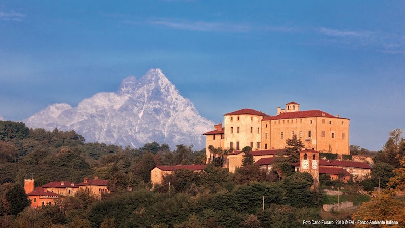 Castello della Manta