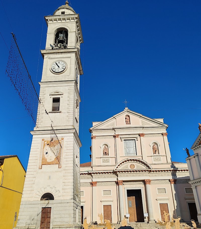 In zona: Chiesa Parrocchiale di San Michele Arcangelo