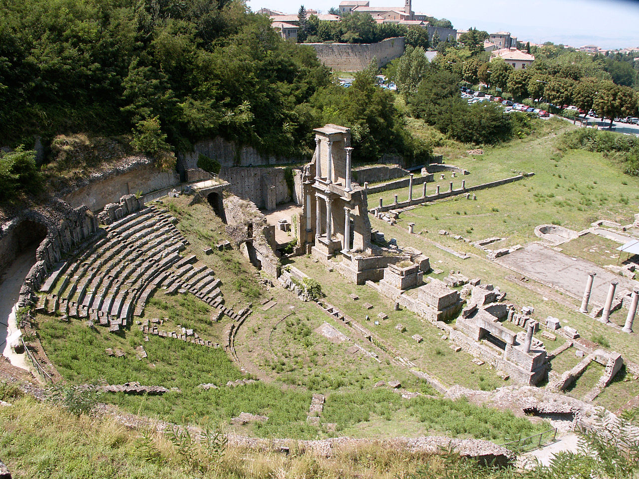 Teatro romano di Volterra — Punto di interesse , Firenze