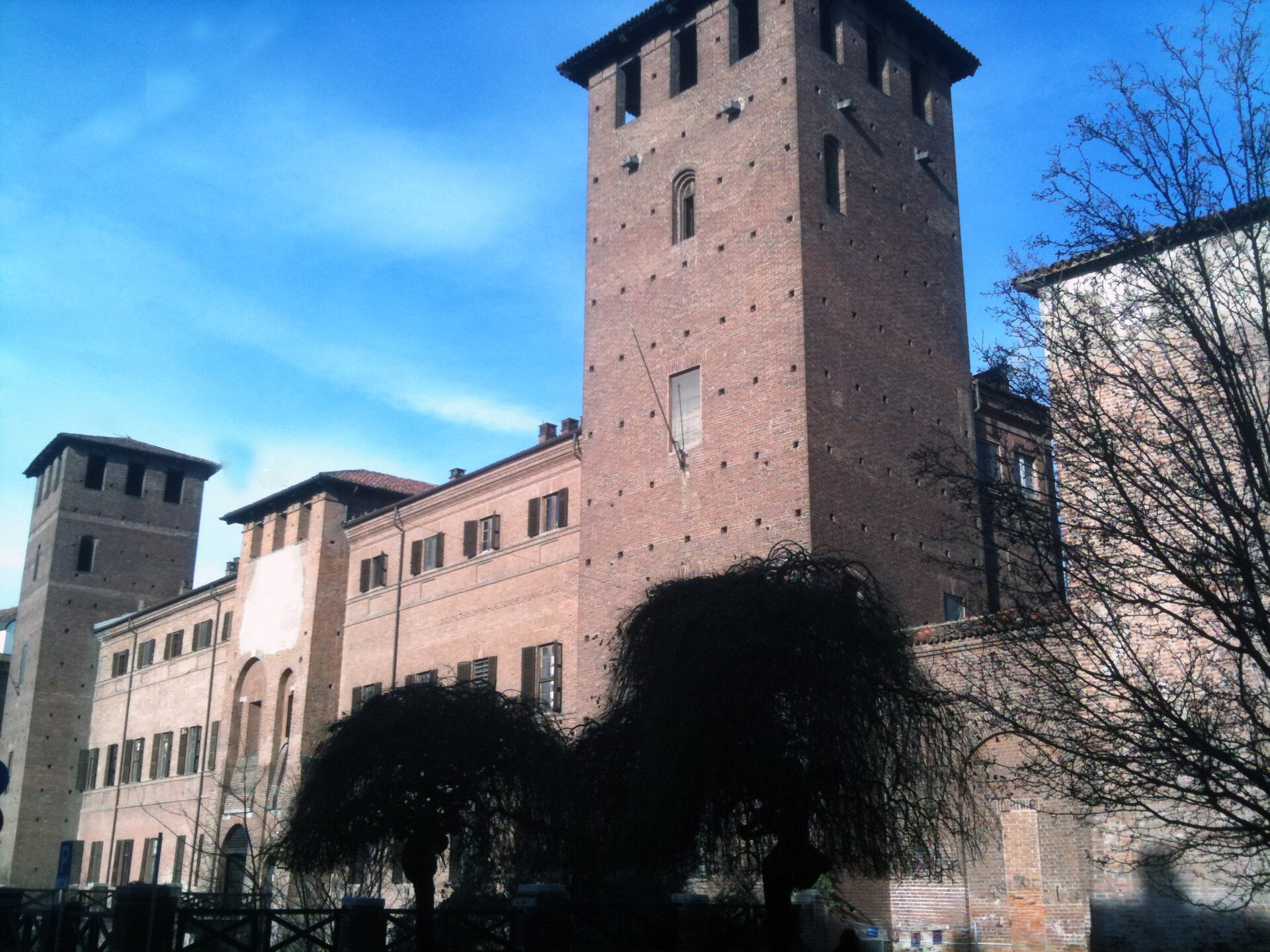 Castello Visconteo di Vercelli — Punto di interesse a Vercelli, Vercelli
