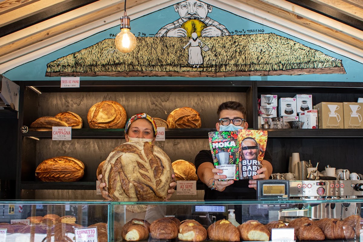 Forno Brisa Spaccio - Bakery & Specialty Coffee — Punto di interesse a Bologna, Bologna