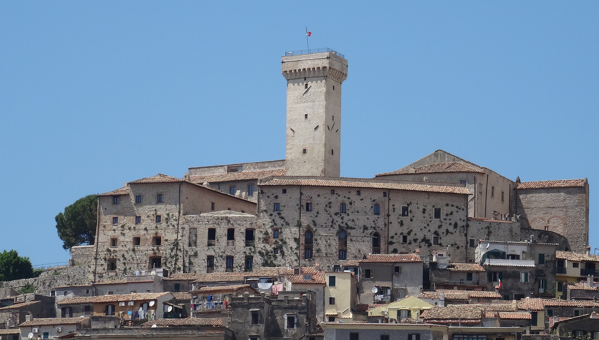 castello Savelli Torlonia — Punto di interesse , Roma