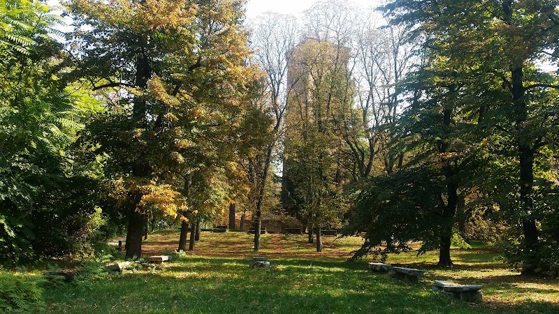 Parco Castello di Novi Ligure — Punto di interesse a Novi Ligure, Alessandria