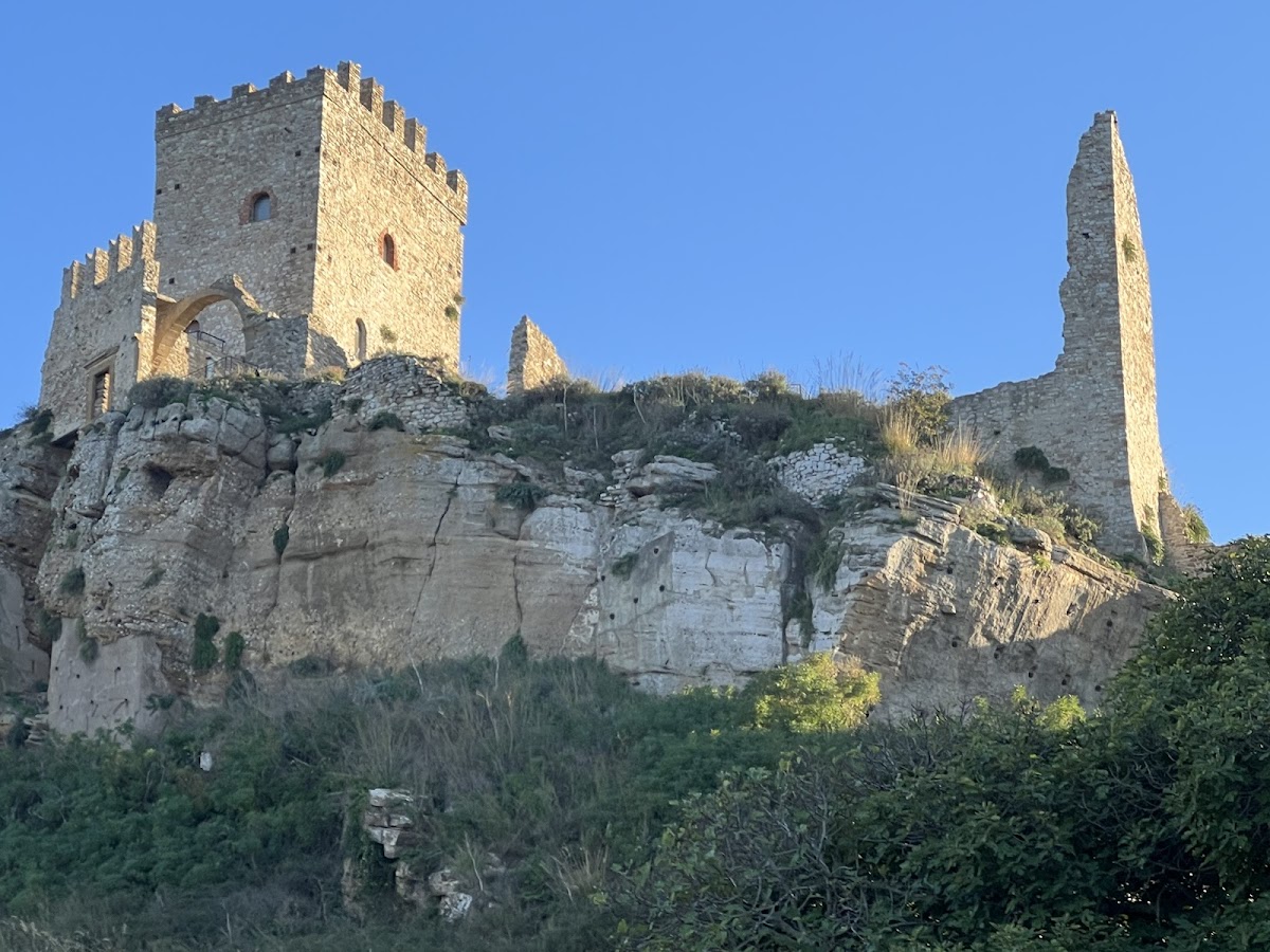 Castello di Cefalà Diana — Punto di interesse , Palermo