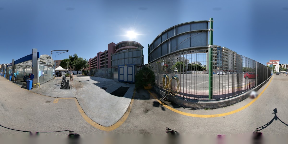 Camper Stop Bari - Autoparco Hobby Park Wash — Punto di interesse a Bari, Bari