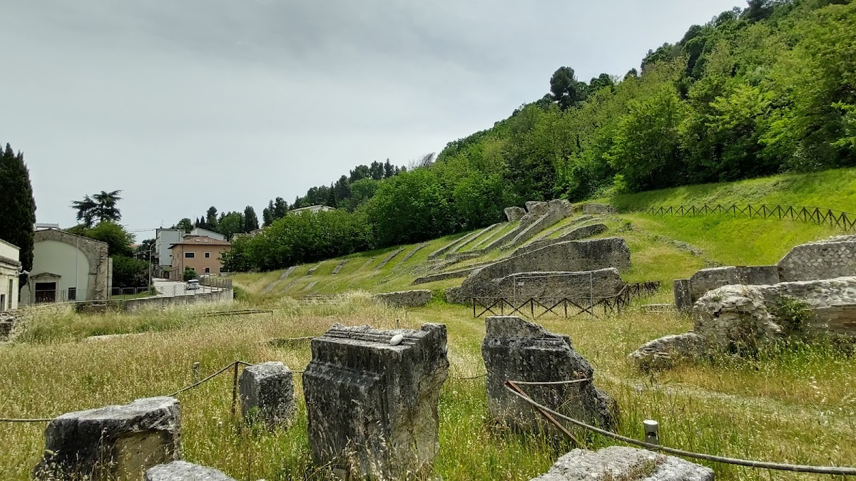 Teatro Romano — Punto di interesse a Ascoli Piceno, Ascoli Piceno