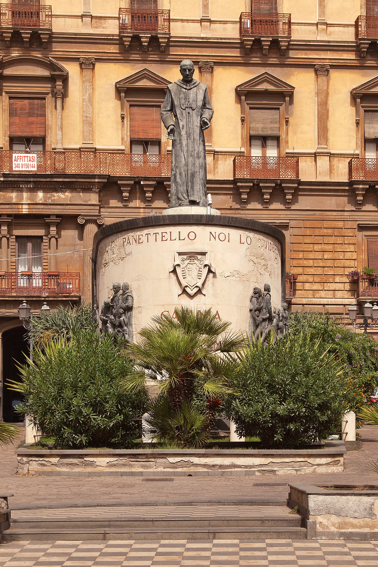 Monumento al Cardinale Dusmet — Punto di interesse a Catania, Catania
