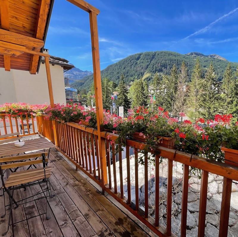 Hotel Coeur Du Village