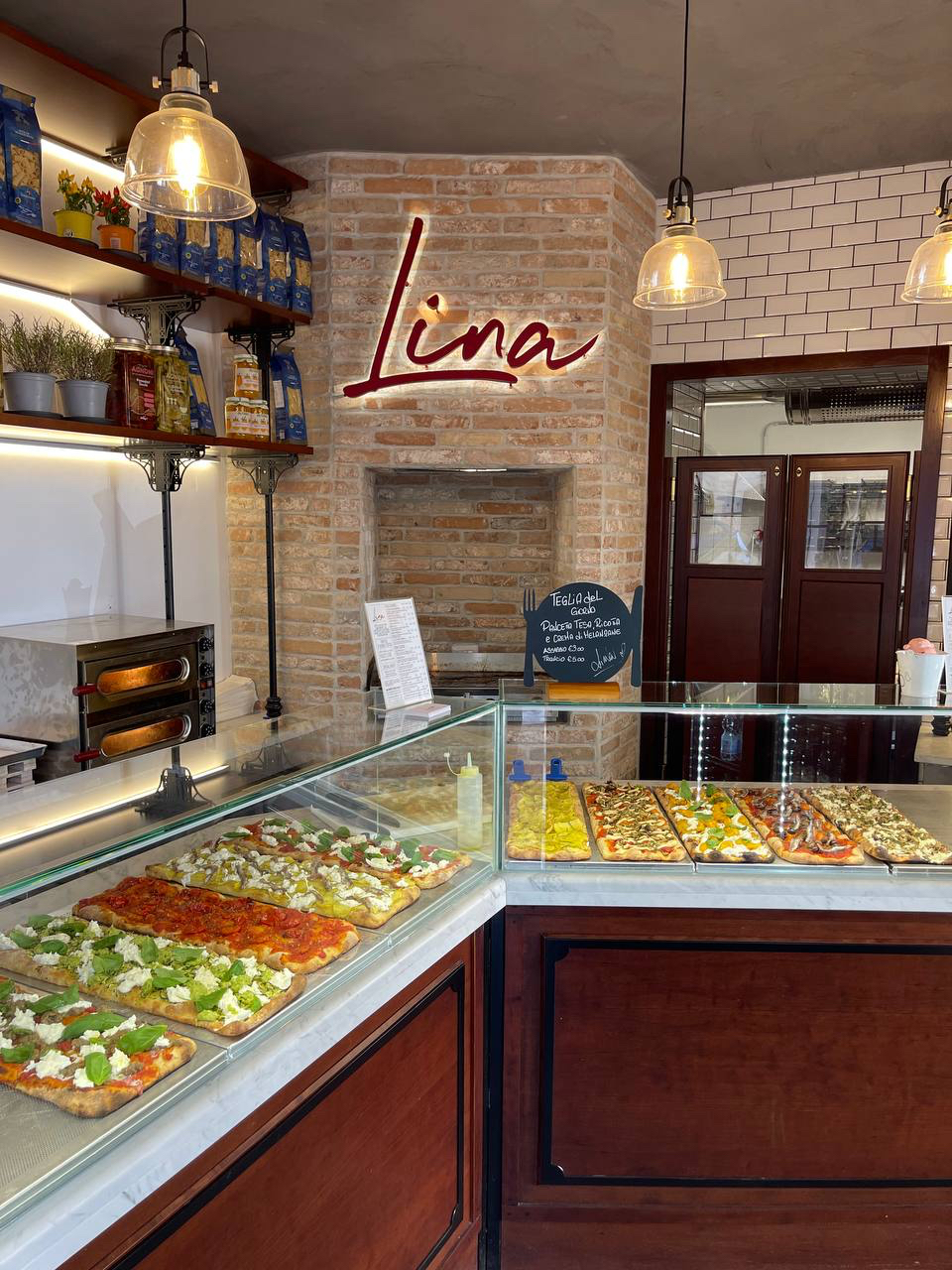Lina - La Pizza in Teglia