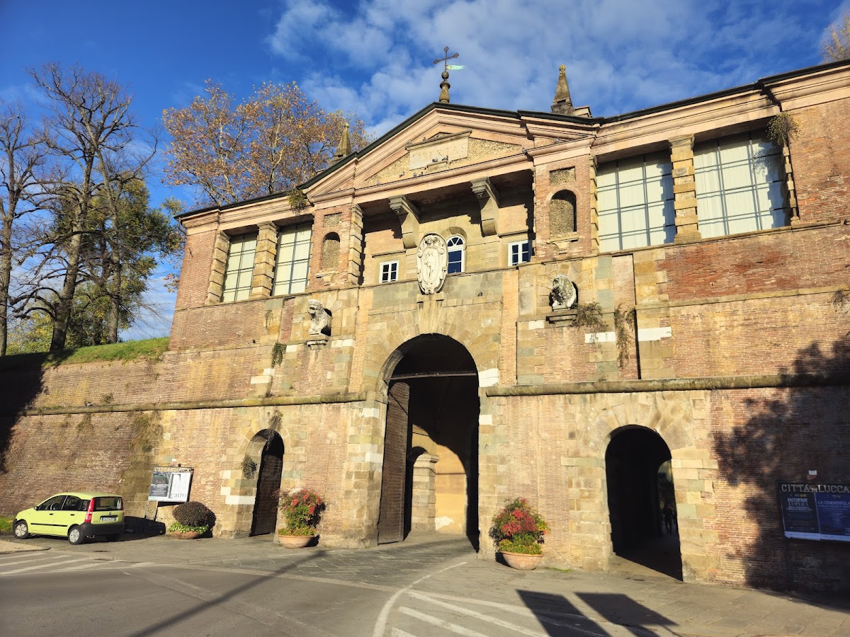 Porta San Pietro — Punto di interesse