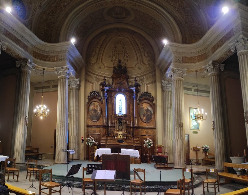 Chiesa dei Cappuccini, Madonna di Loreto — Punto di interesse a Chivasso, Torino