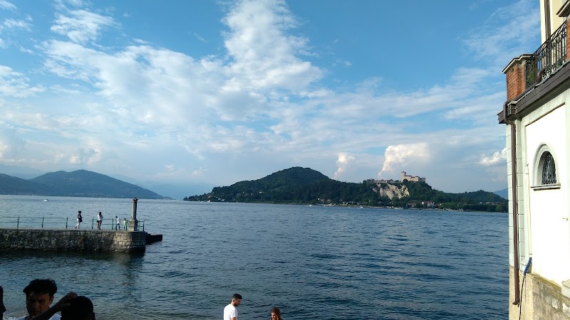 Lungolago Arona