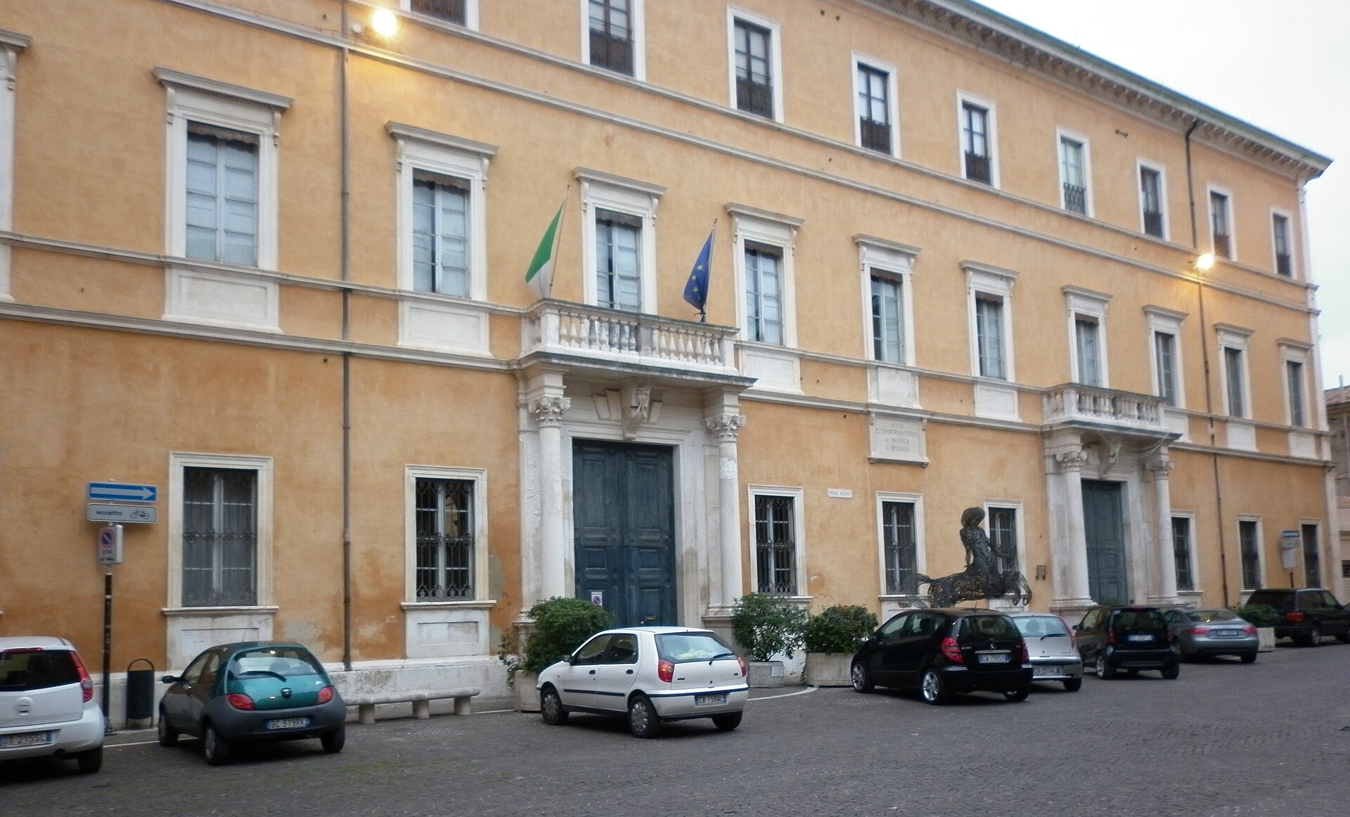 Palazzo Montani Antaldi C 4 — Punto di interesse a Pesaro, Pesaro e Urbino