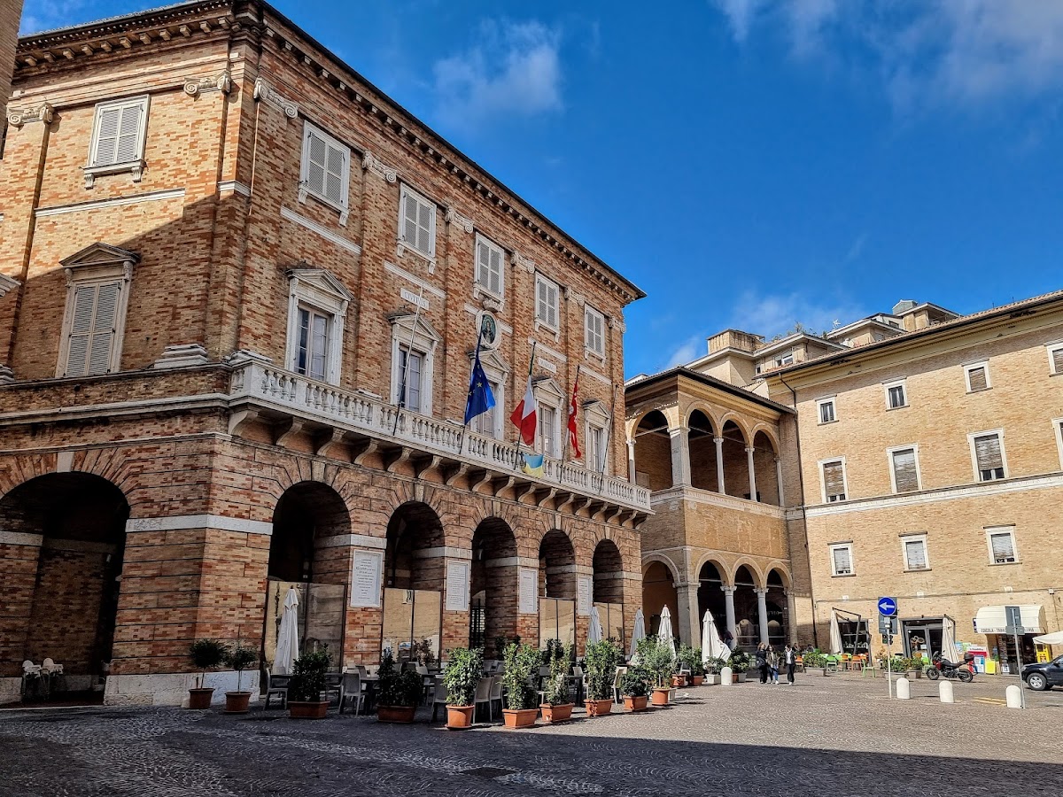 Loggia dei Mercanti — Punto di interesse a Macerata, Macerata