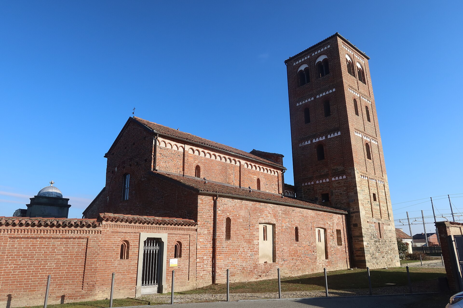 Chiesa romanica di San Pietro — Punto di interesse a Santhia, Vercelli