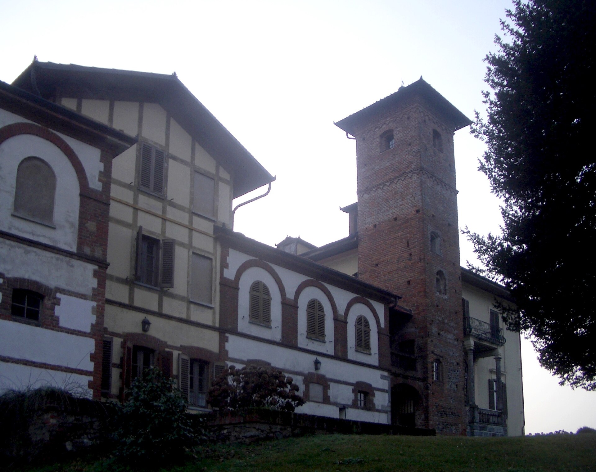 castello di Borgomasino — Punto di interesse , Torino