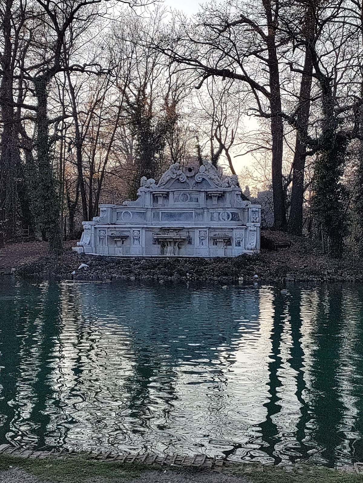 Fontana del Trianon — Punto di interesse a Parma, Parma